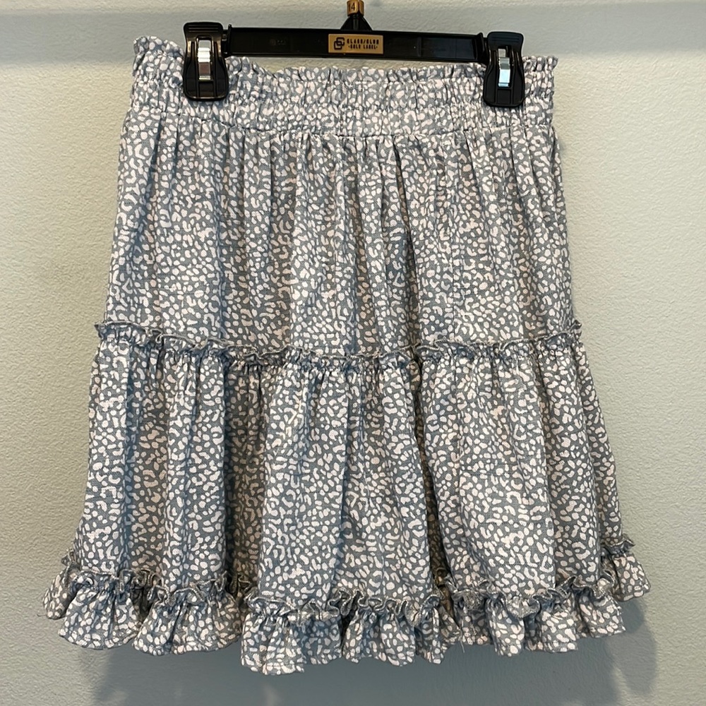 boutique brand flowy ruffle skirt